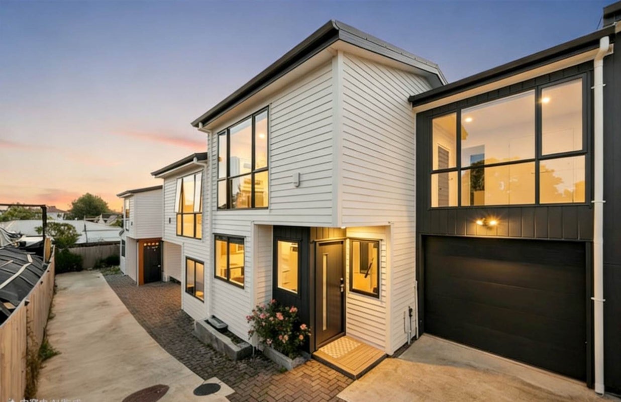 4/67 Bollard Avenue, New Windsor, Auckland - Carousel 1