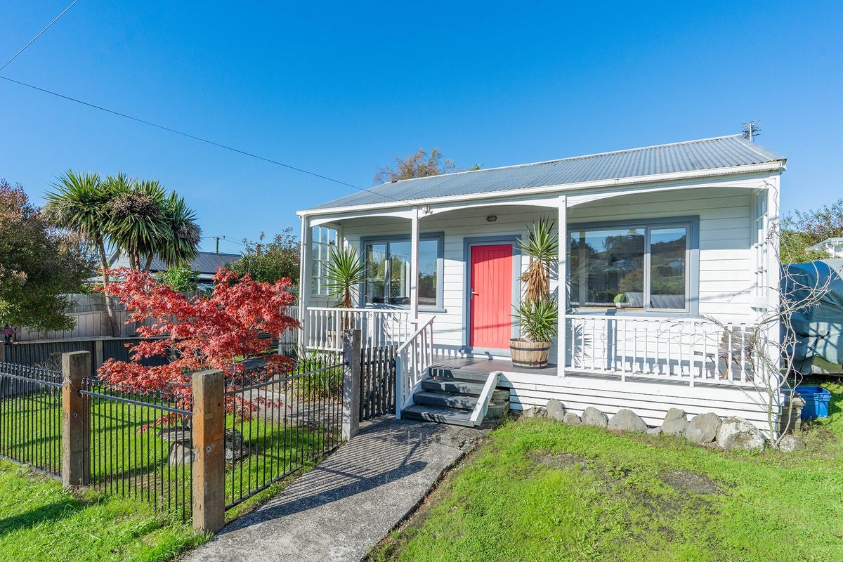 4 Perry Street, Warrington, Waikouaiti - Carousel 2