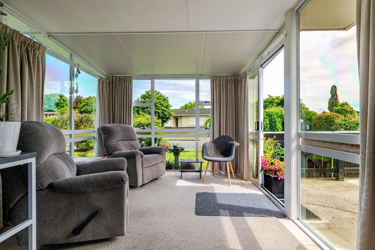 19 Te Punga Place, Awapuni, Palmerston North - Carousel 2