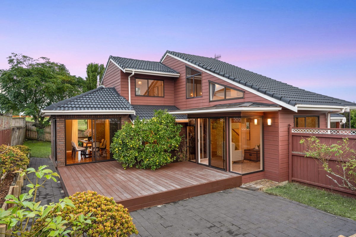164 Norman Lesser Drive, Saint Johns, Auckland - Carousel 1