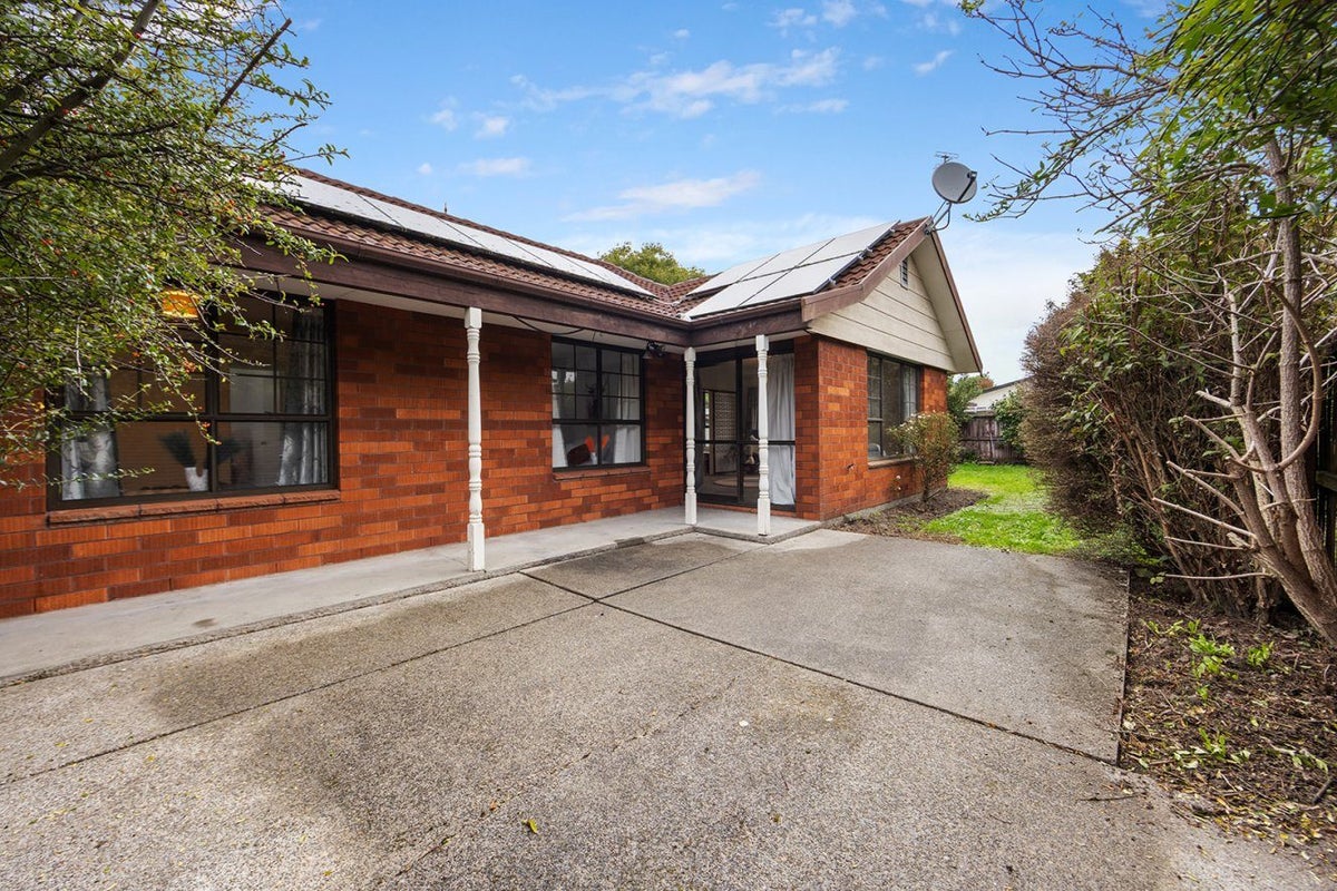 2/17A Dalrye Place, Ilam, Christchurch - Carousel 1