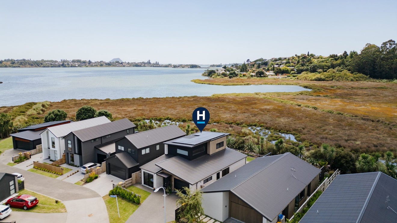 34 Tangaroa Place, Poike, Tauranga - Carousel 1