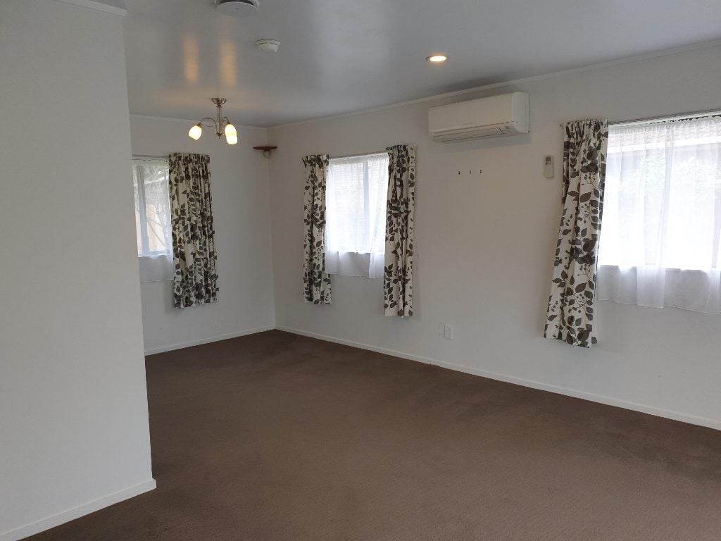 10/50 Gray Avenue, Mangere East, Auckland - Carousel 2