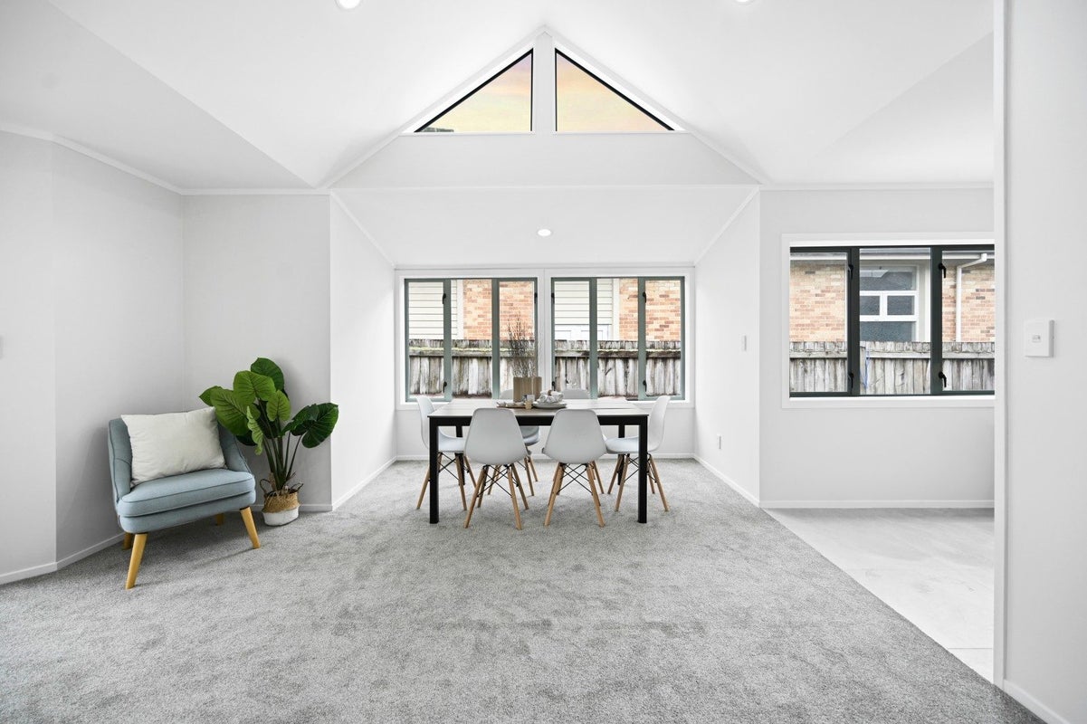 68A Palmerston Street, Hamilton Central, Hamilton - Carousel 2