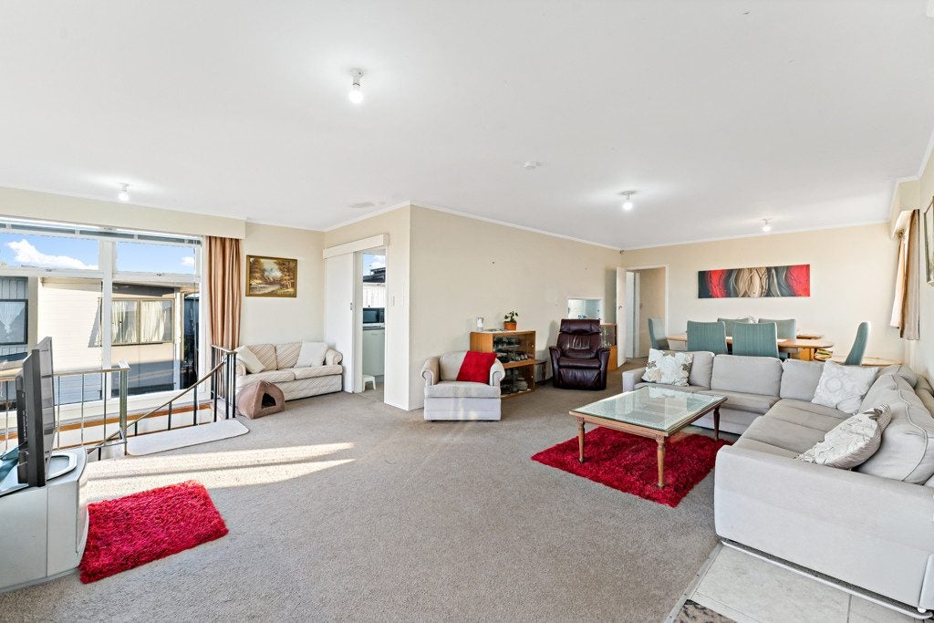 65 Potter Avenue, Northcote, North Shore City, Auckland - Carousel 2