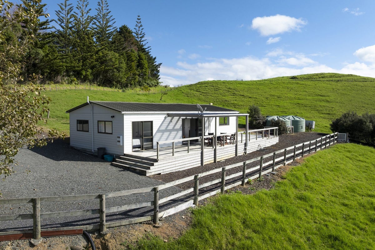 702 Backriver Road, Peria, Kaitaia - Carousel 2