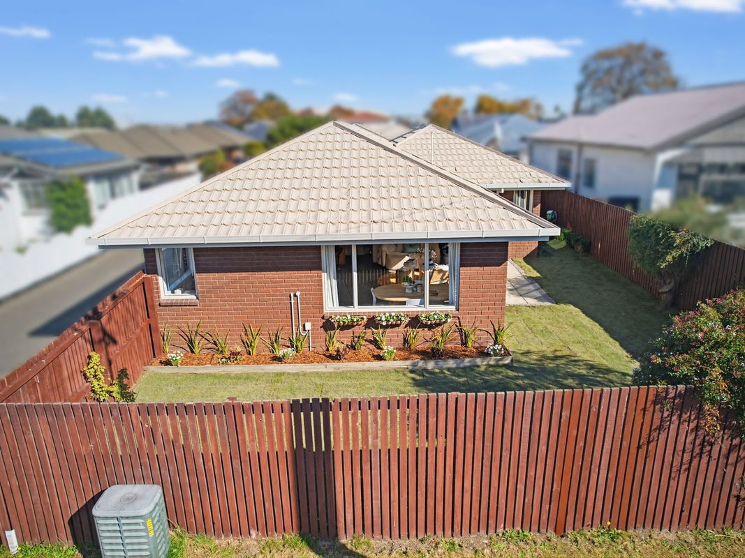 1/24 Tower Street, Hornby, Christchurch - Carousel 1
