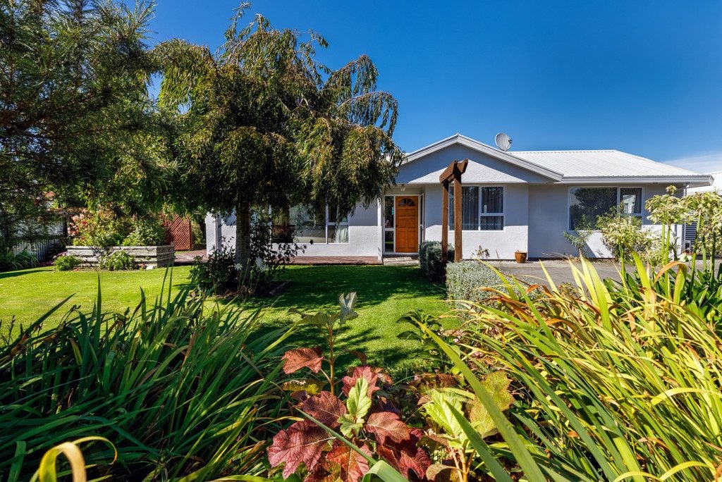7B Mowat Street, Springlands, Blenheim - Carousel 1