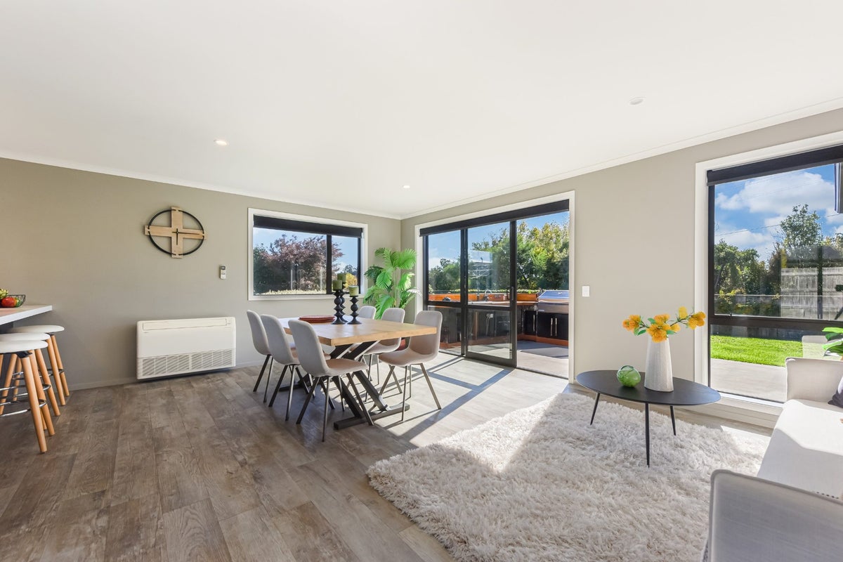 10 Les Wakefield Road, Mapua - Carousel 2
