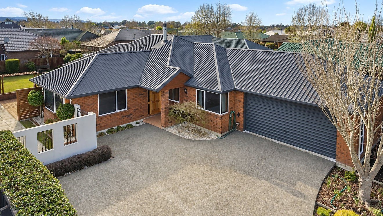 30 Carmana Gardens, Rangiora, Rangiora - Carousel 1