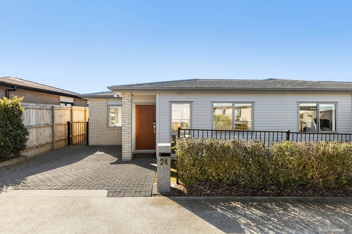 24 Kapia Street, Pukekohe, Pukekohe - Carousel 2