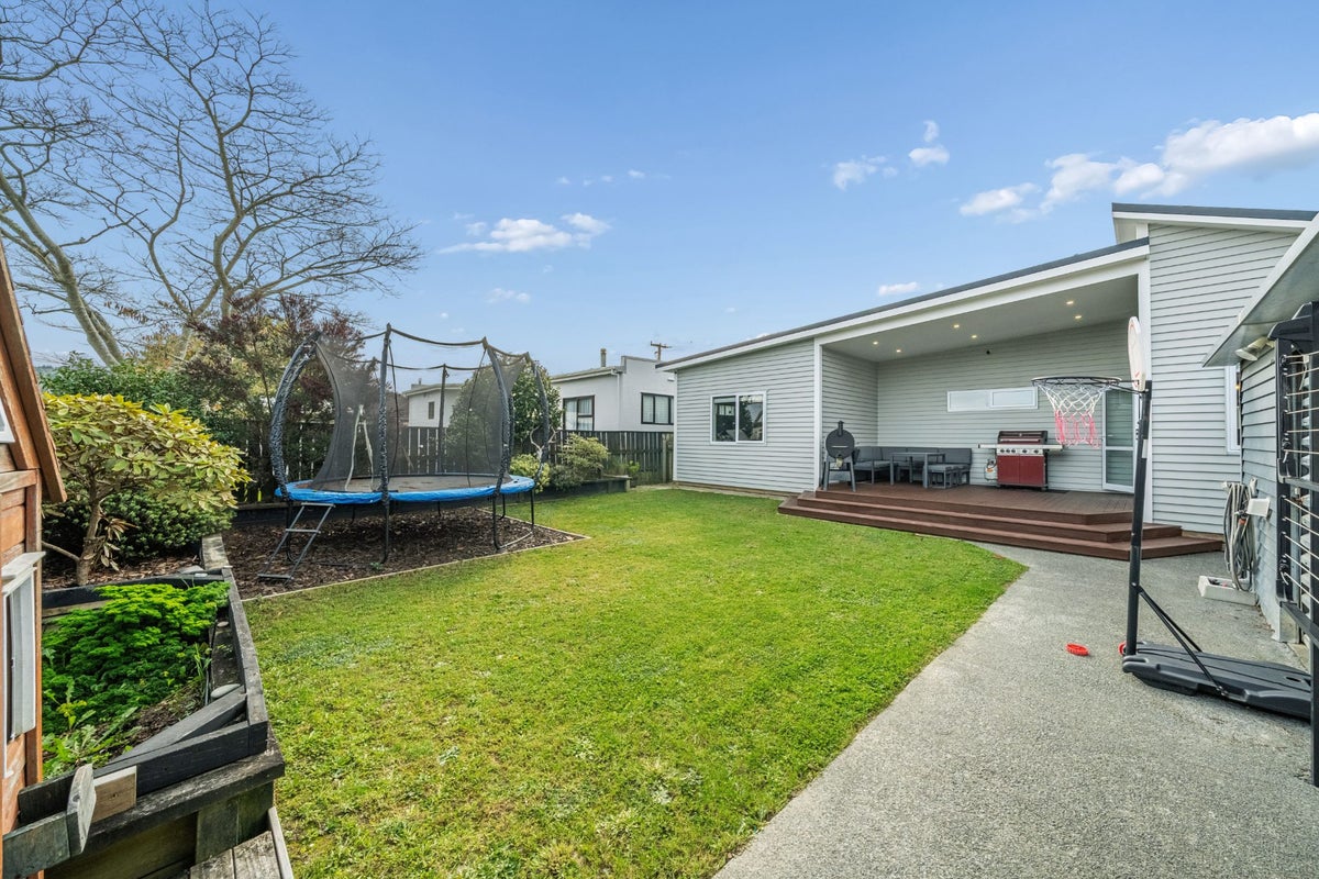 101 Miro Street, Trentham, Upper Hutt - Carousel 2
