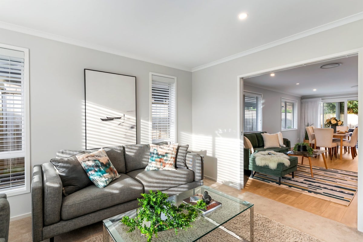 22 Waituarua Drive, Takanini, Auckland - Carousel 2