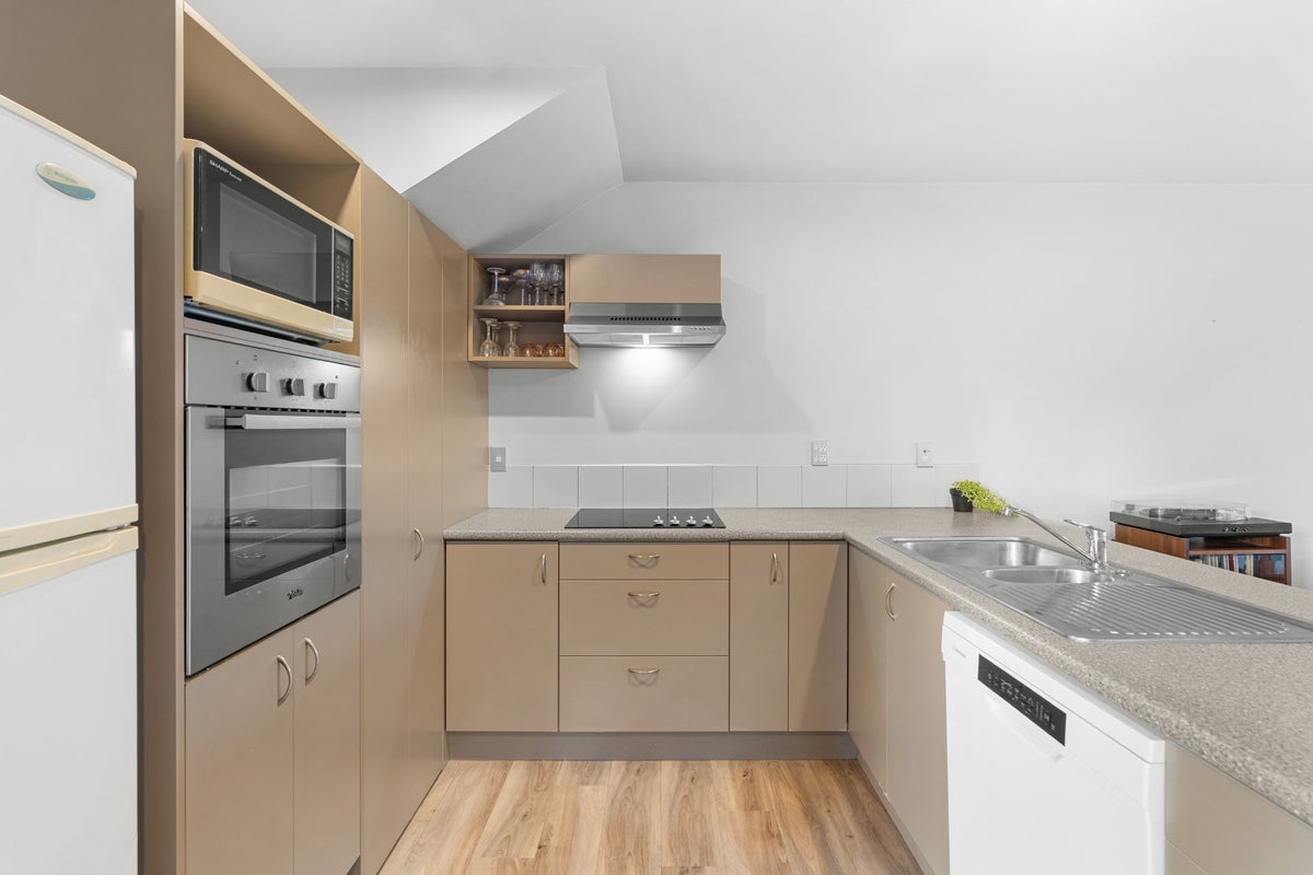 2/38 Brockworth Place, Riccarton, Christchurch - Carousel 2