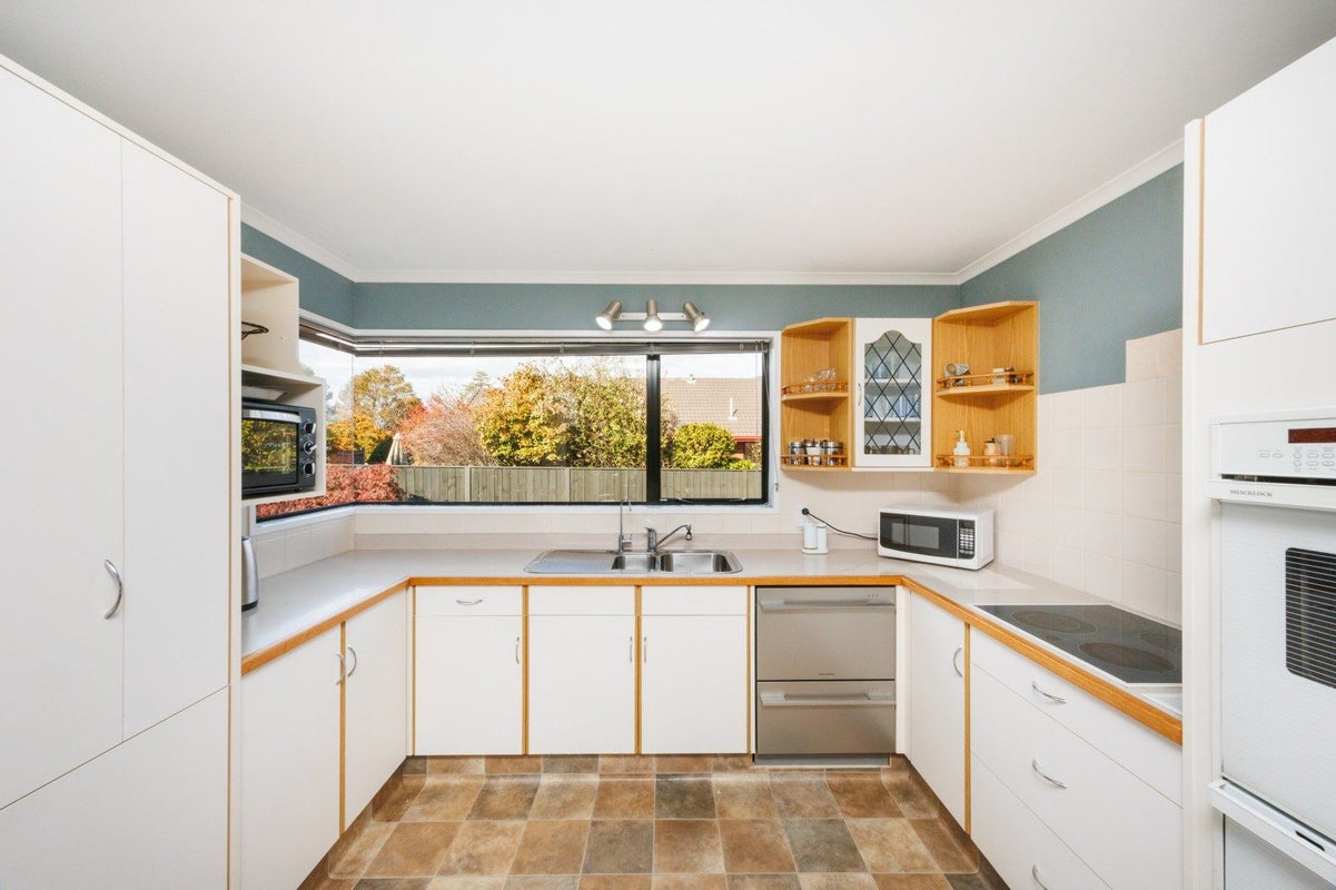 4 Tudor Grove, Feilding, Feilding - Carousel 2