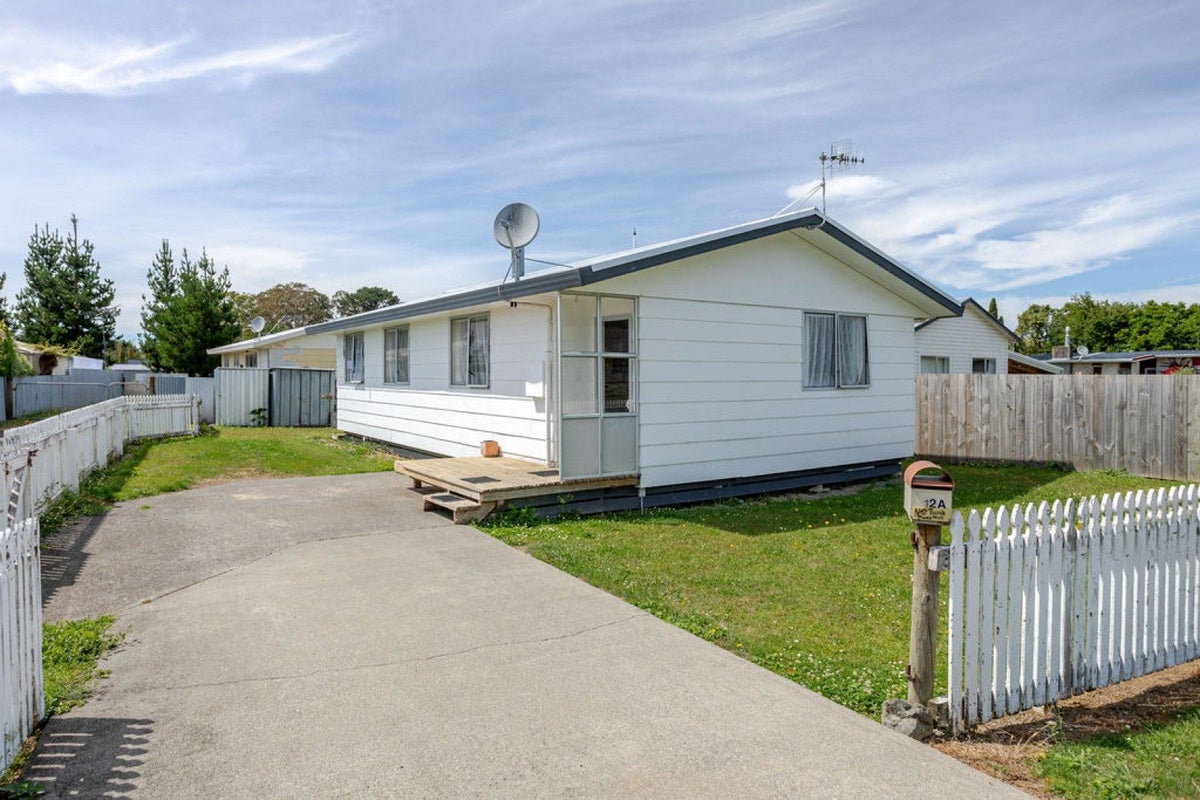 12A Carlson Street, Dannevirke, Dannevirke - Carousel 1