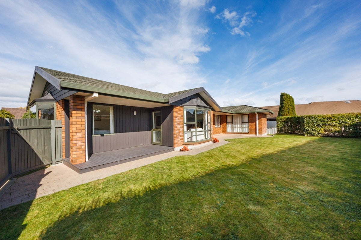 4 Tudor Grove, Feilding, Feilding - Carousel 36