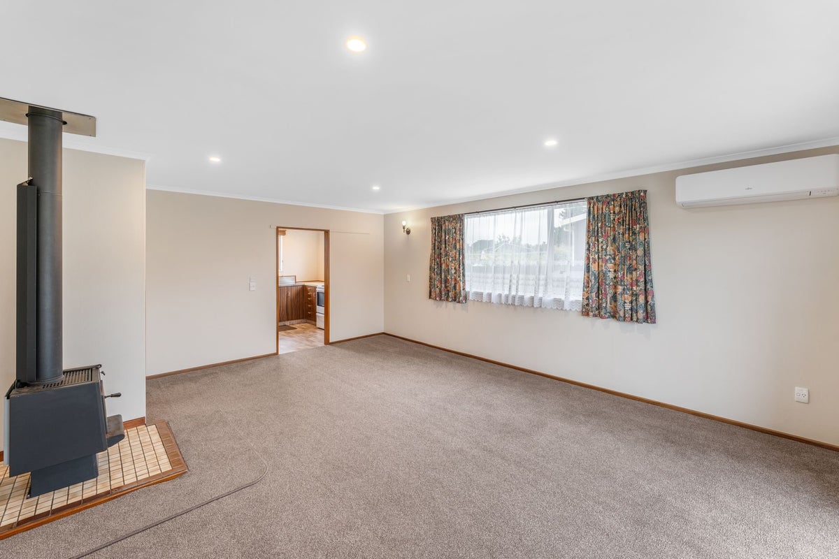 1/56 Pukatea Street, Gleniti, Timaru - Carousel 2