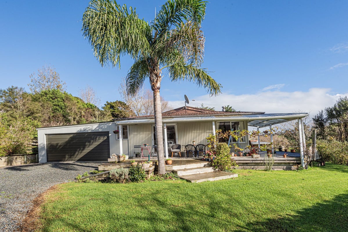 4 Paparoa Station Road, Paparoa, Paparoa - Carousel 1