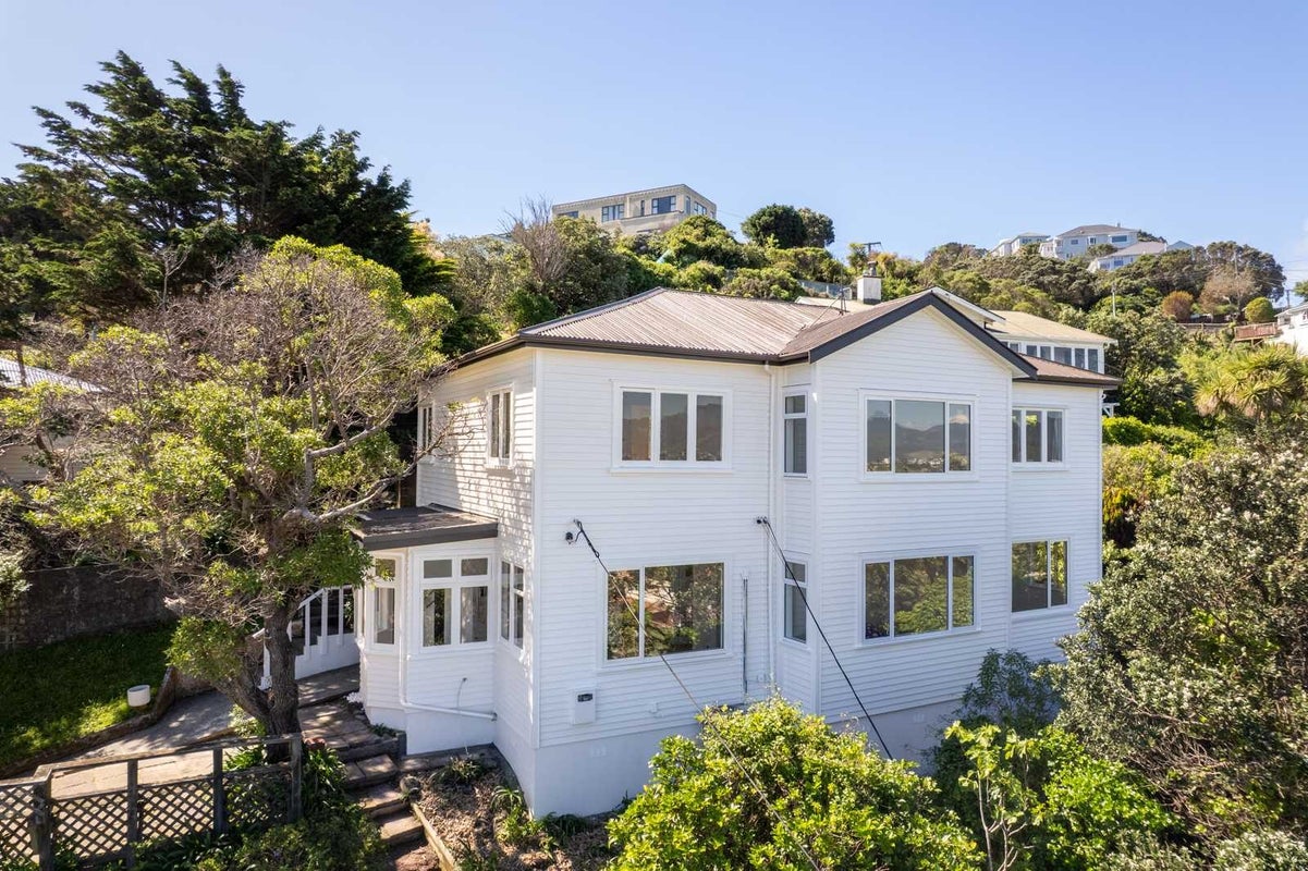 112 Rakau Road, Hataitai, Wellington - Carousel 1