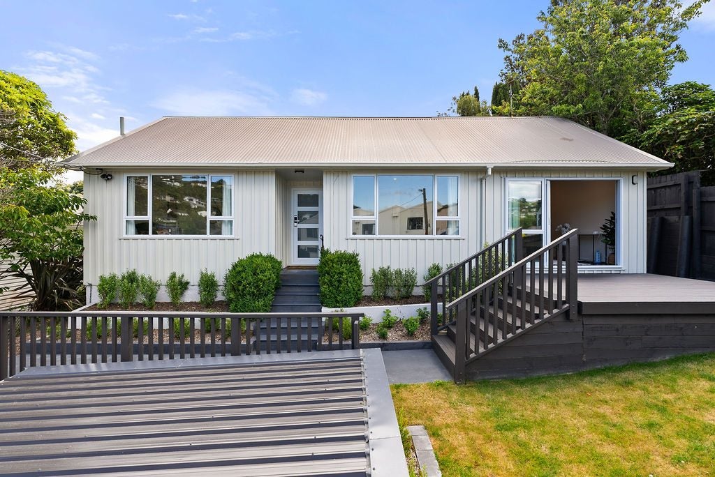 3 Makara Road, Karori, Wellington - Carousel 1
