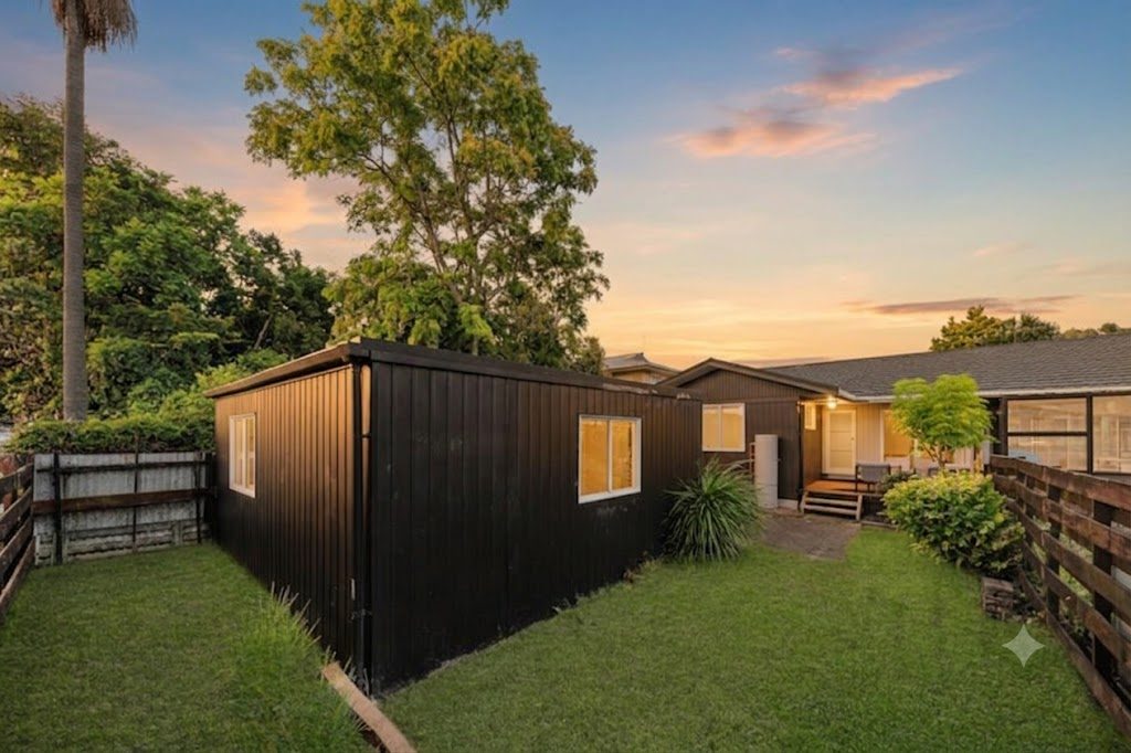 95 Te Atatu Road, Te Atatu South, Auckland - Carousel 2