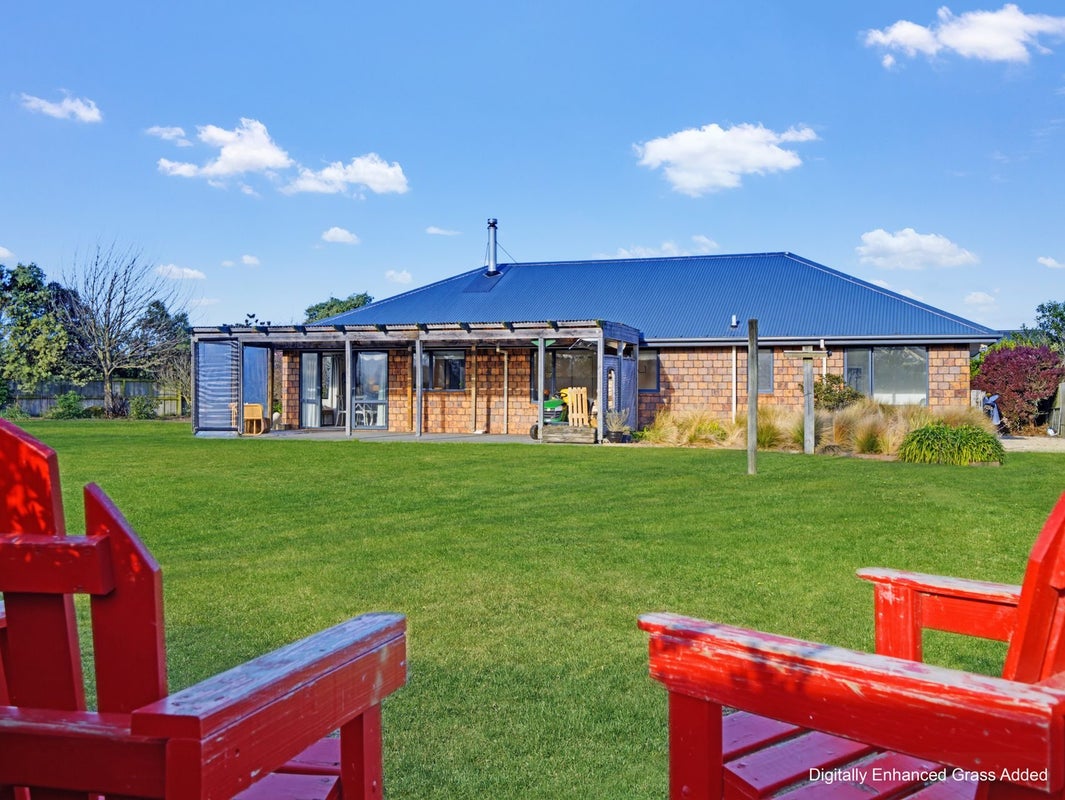 7 Willowside Place, Amberley, Amberley - Carousel 1