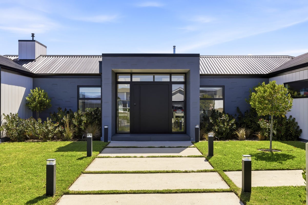 31 Raupo Crescent, Wharewaka, Taupo - Carousel 1