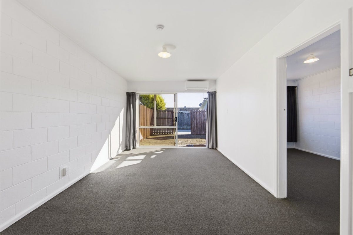 6/65 Champion Street, Edgeware, Christchurch - Carousel 1
