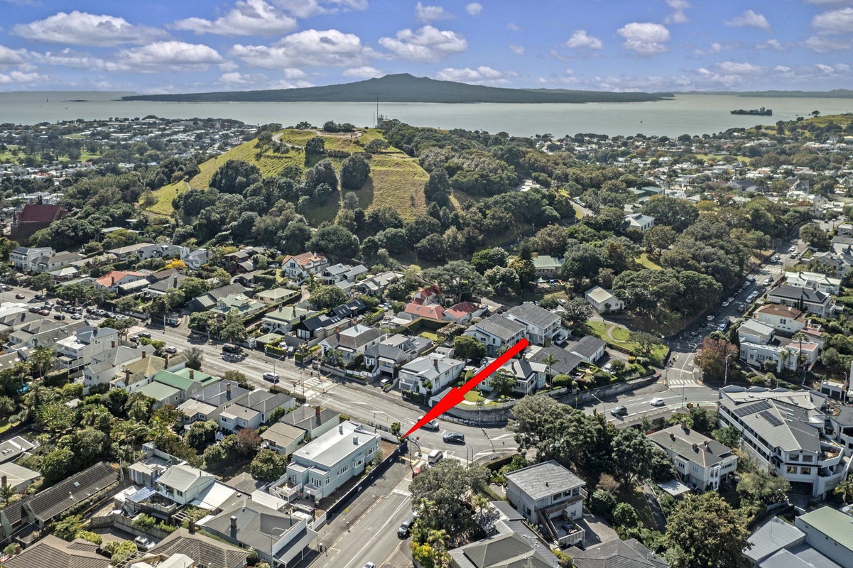 129 Victoria Road, Devonport, Auckland - Carousel 33