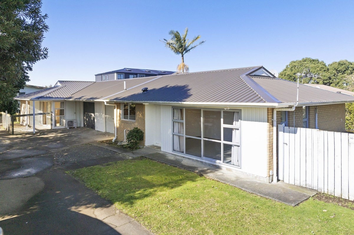 310 Weymouth Road, Clendon Park, Auckland - Carousel 1