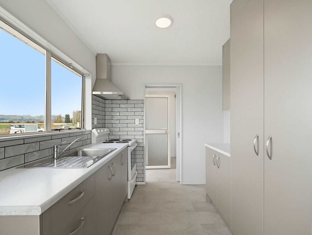 1308 Jellicoe Street, Mayfair, Hastings - Carousel 2