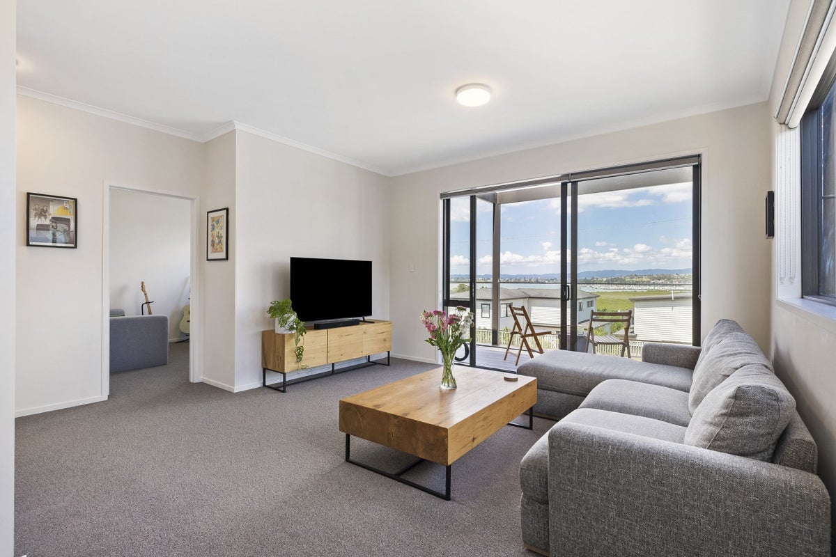19/1 Scott Road, Hobsonville, Auckland - Carousel 1