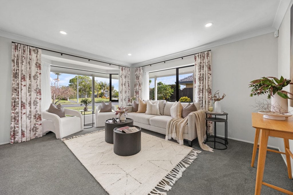1/7 Amadeus Place, Northpark, Auckland - Carousel 2
