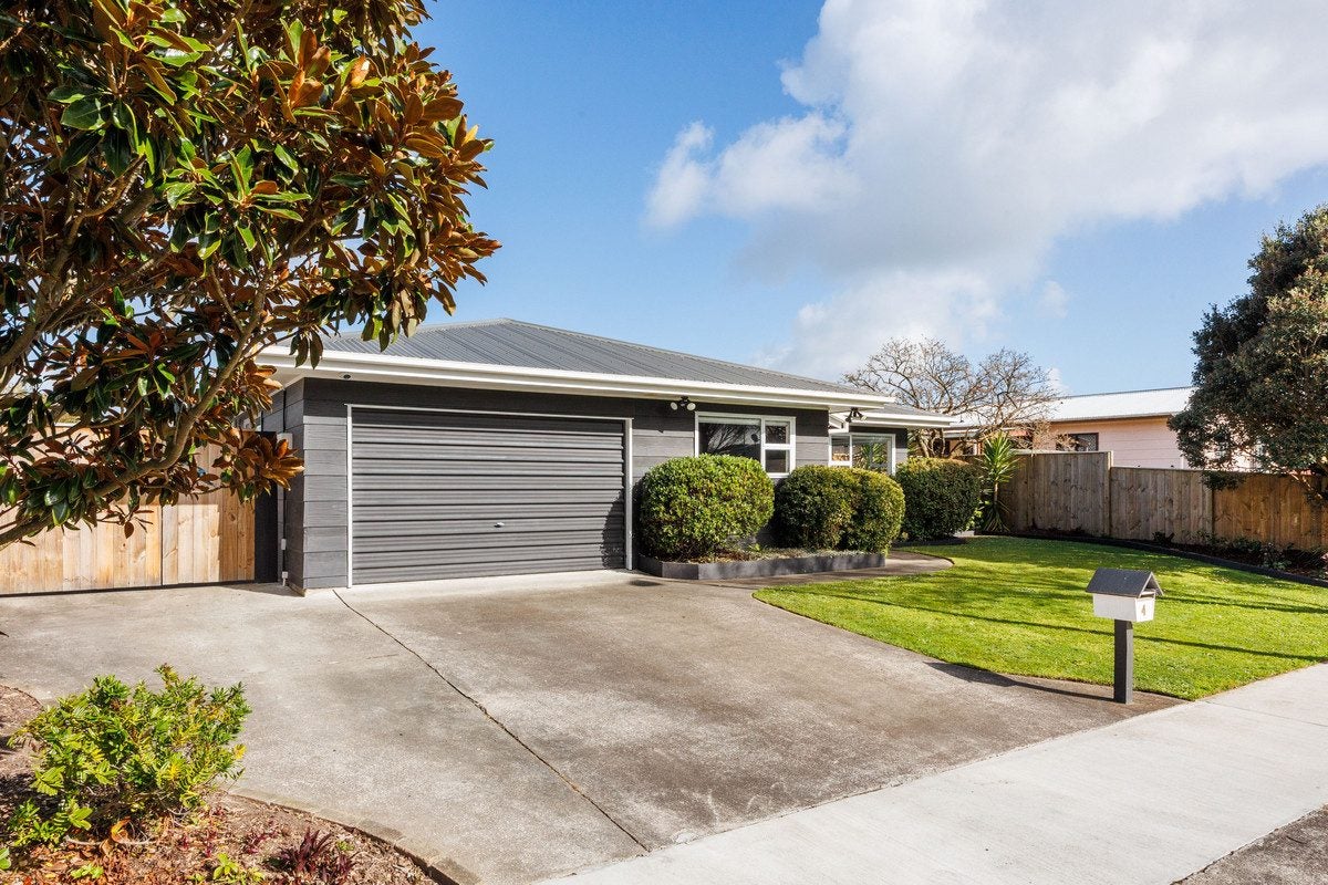4 Gladys Place, Kelvin Grove, Palmerston North - Carousel 28