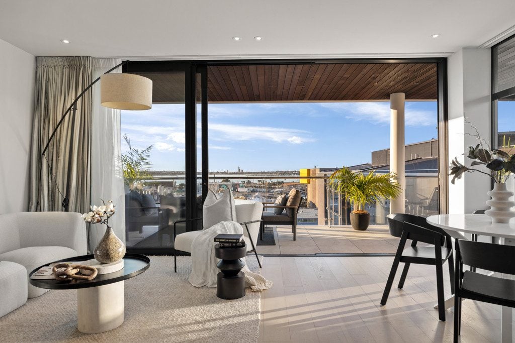 702/141 Pakenham Street West, Auckland Central, Auckland - Carousel 1
