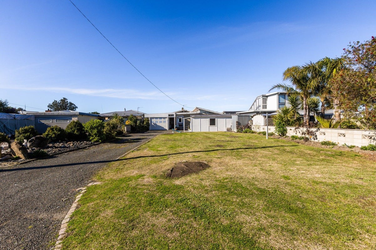 34 Ferguson street north, Bay View, NAPIER - Carousel 30
