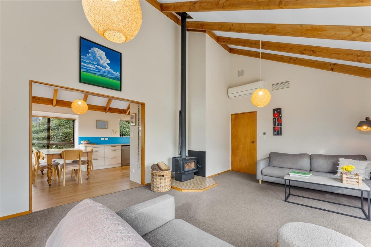 1 Te Ata Place, Atawhai, Nelson - Carousel 1
