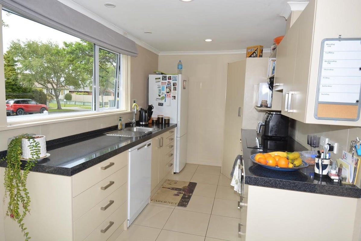 32 Joseph Street, Waverley, Invercargill - Carousel 2