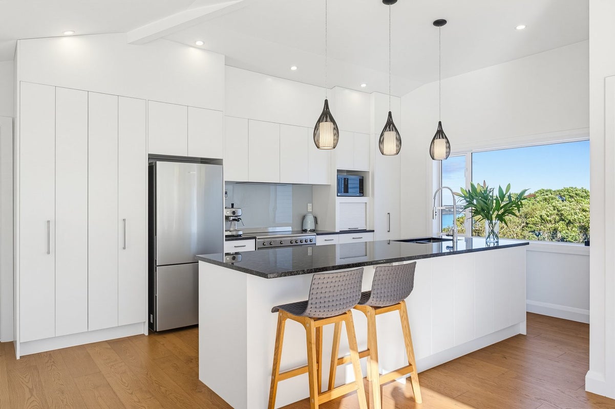 23A Benares Street, Khandallah, Wellington - Carousel 2