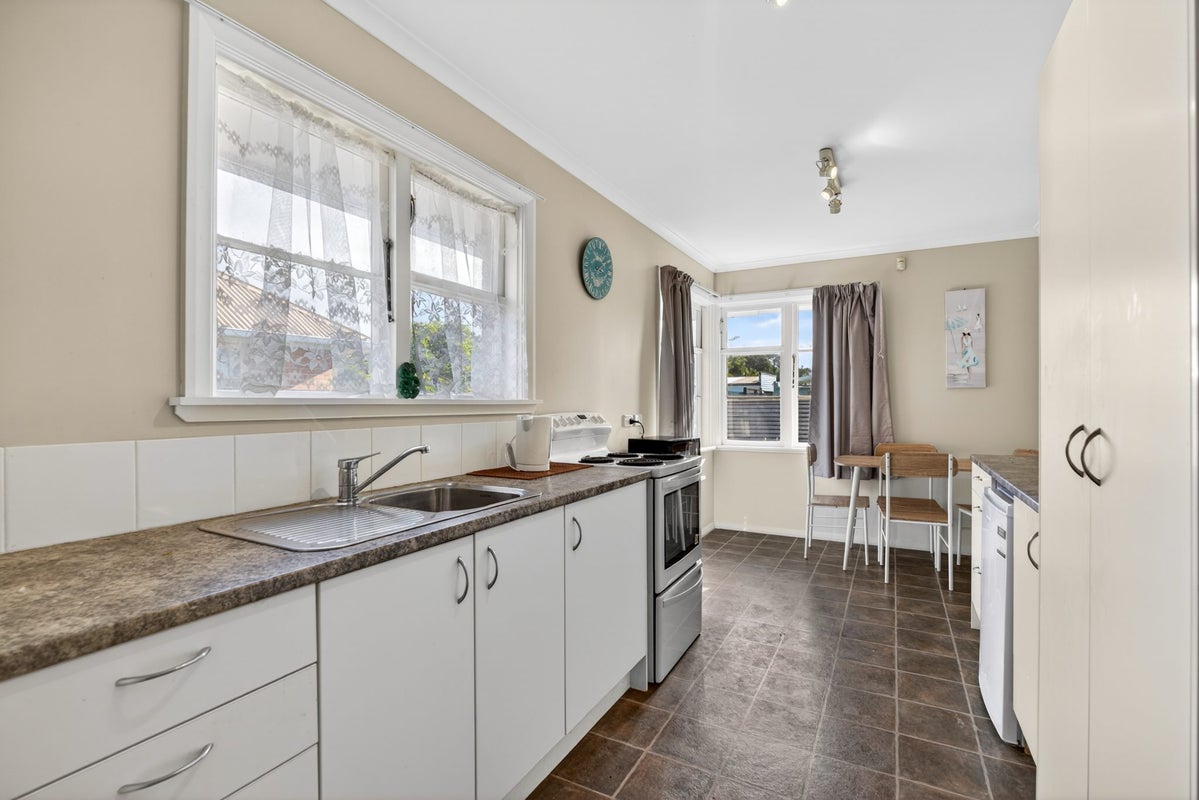 84 Barker Road, Marewa, Napier - Carousel 2