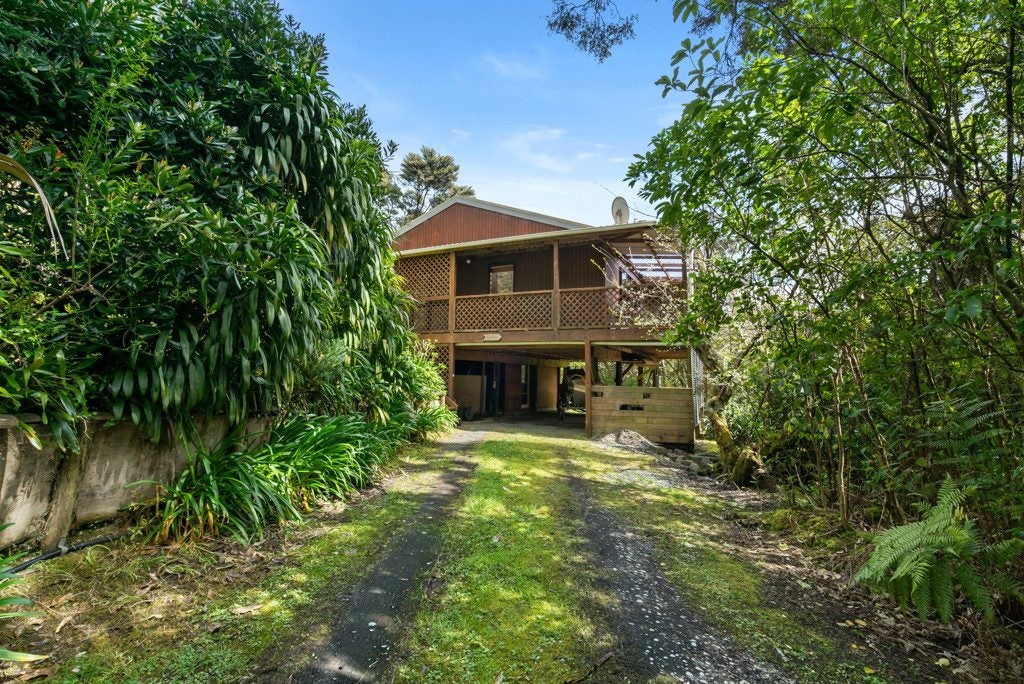 172 Howard Road, Orere Point, Ōrere Point - Carousel 1