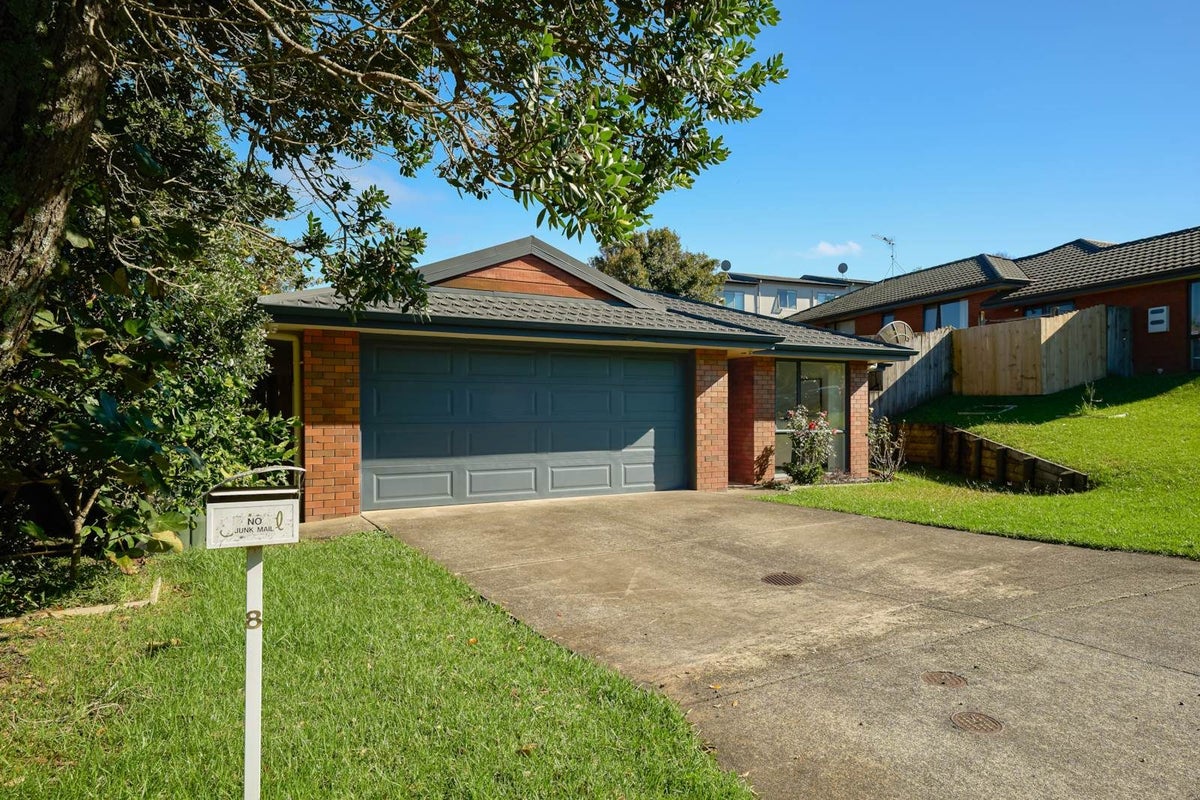 8 Nimstedt Avenue, Oteha, Auckland - Carousel 2