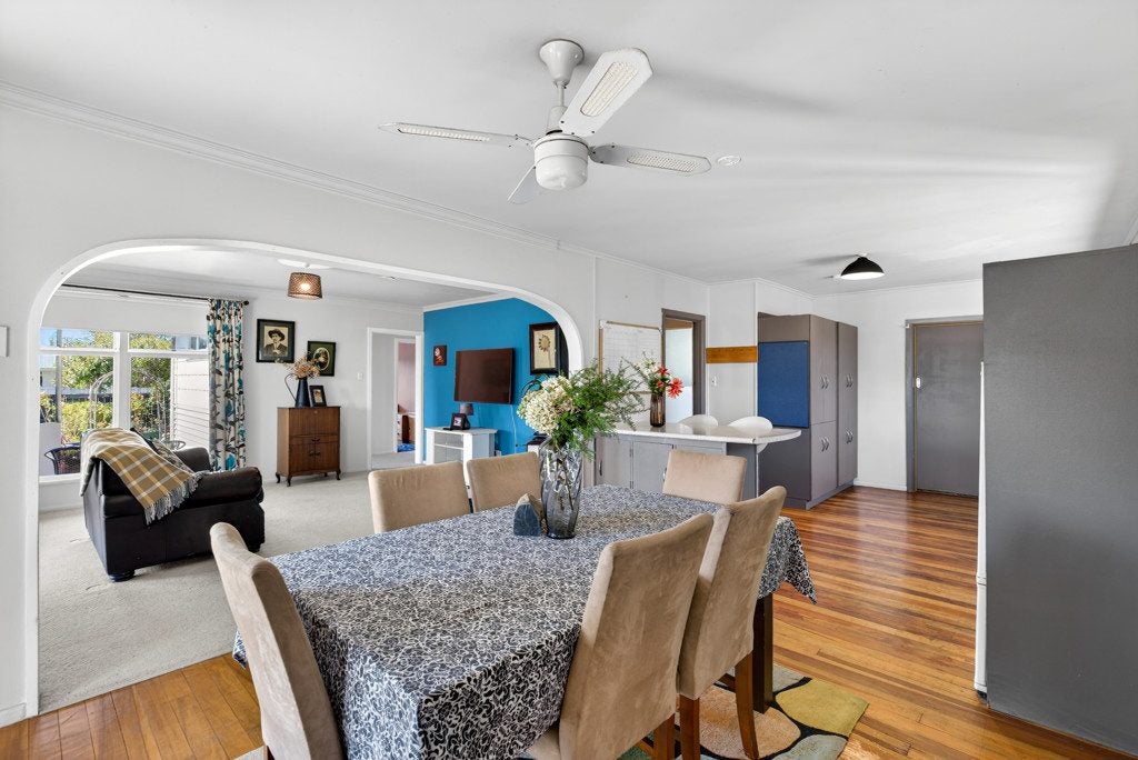 23 Wycliffe Street, Onekawa, Napier - Carousel 2