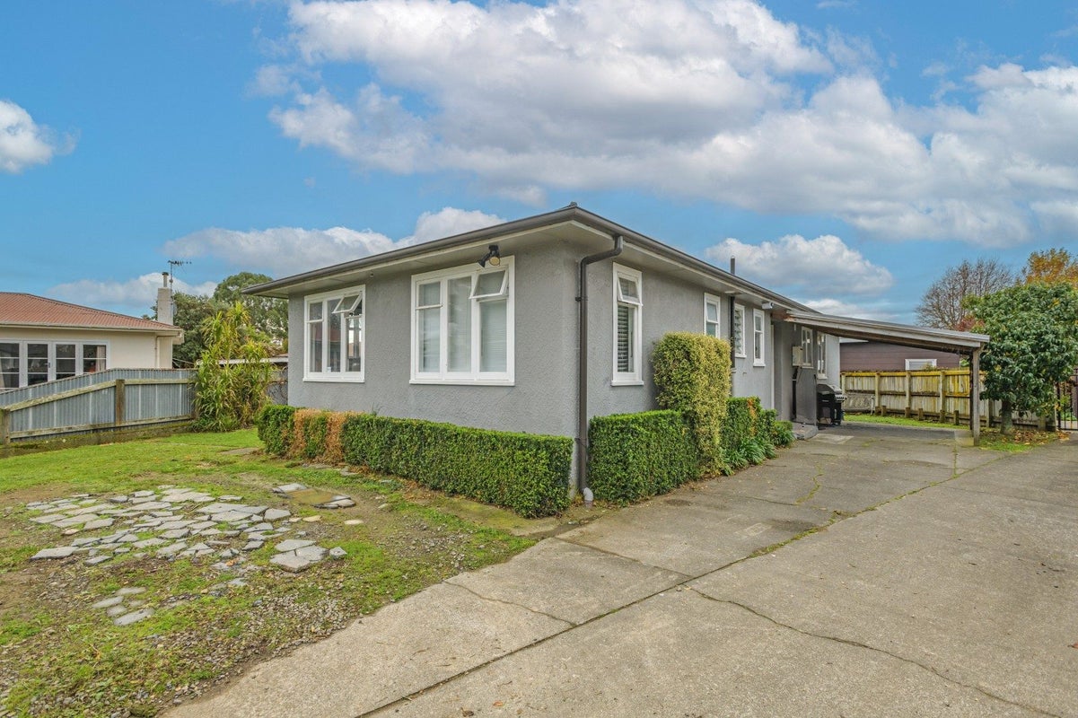 12 Moray PL, Highbury , Palmerston North  - Carousel 1