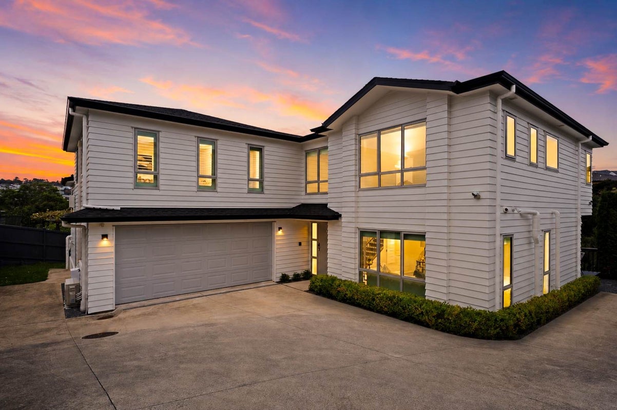 21 Lagonda Rise, Oteha, Auckland - Carousel 1