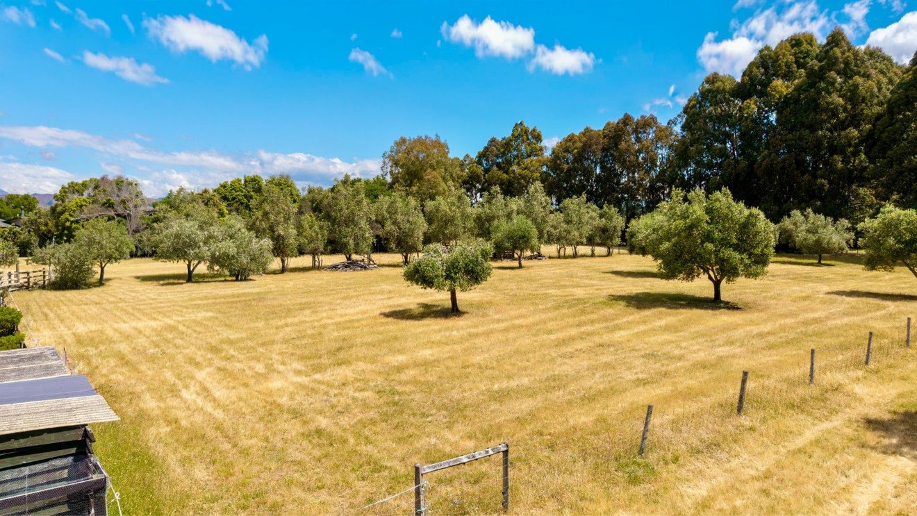 84 Rarangi Road, Blenheim - Carousel 2