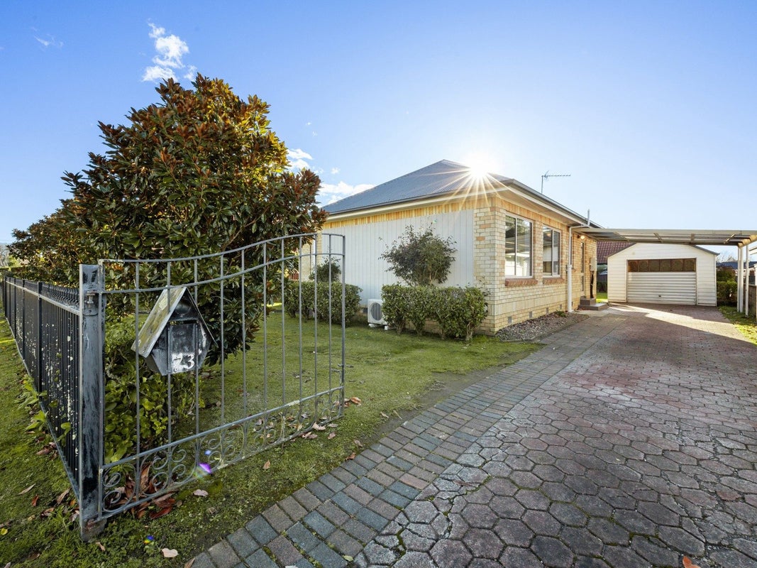 73 Cook Street, Hamilton East, Hamilton - Carousel 3