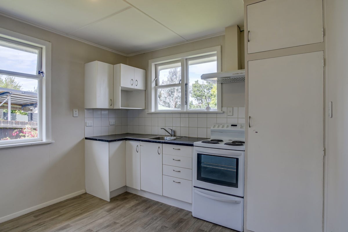 6 Hawkey Street, Kensington, Timaru - Carousel 2