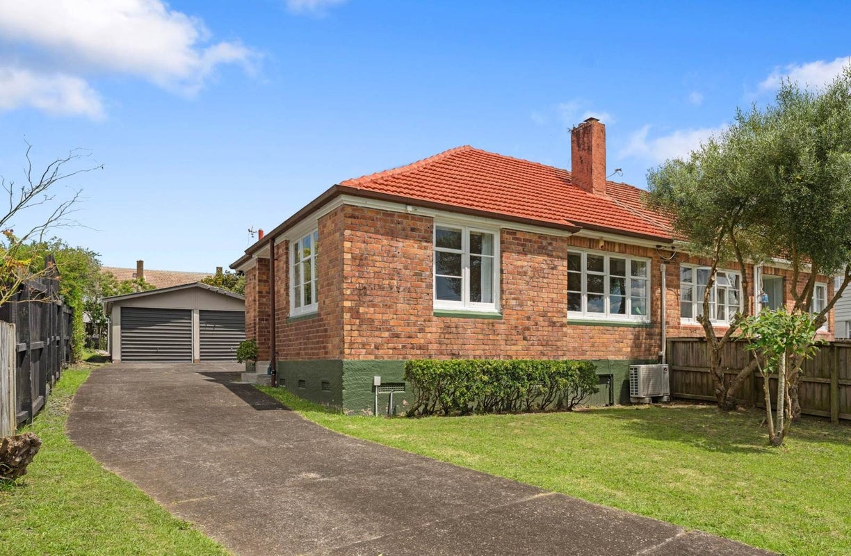 40 Herdman Street, Waterview, Auckland - Carousel 1